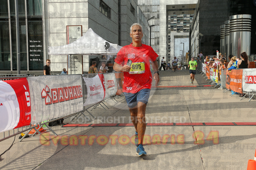 250920_1525_EX1_9393 | Sportfotografie im Rhein-Sieg Kreis, Köln, Bonn, NRW, Rheinland Pfalz, Hessen, etc. Unser Tätigkeitsfeld umfasst den Laufsport vom Volkslauf über den Marathon, Duathlon, Triathon bis zum Ultralauf wie Kölnpfad Ultra oder Schindertrail.