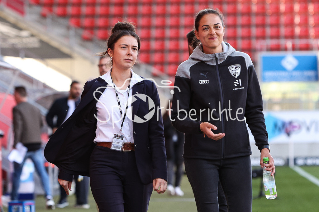 FC Ingolstadt - SV Waldhof Mannheim | zusammen mit Kristina RICHTER, FC Ingolstadt Trainerin Sabrina WITTMANN