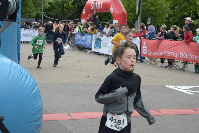11-04-59_ | Meisterchip Fotoshop - Realisiert mit Pictrs.com