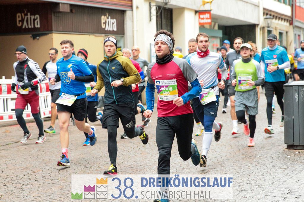 10km VR Bank Hauptlauf | 3 Koenigslauf 2024 10km VR Bank Hauptlauf - Realisiert mit Pictrs.com