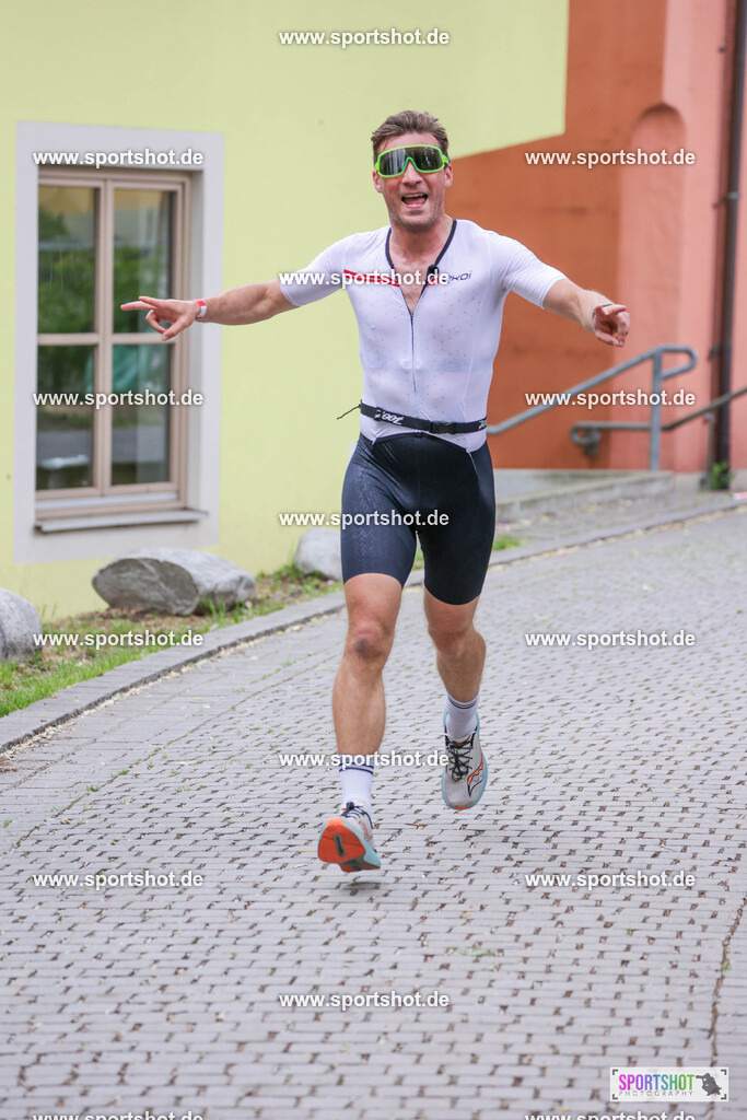 KSZ_4134 | Stadttriathlon Erding 2025. #yourpictrs #sportshot_your_pictrs @Sportshotphotography #stadttriathlonerding Copyright: www.sportshot.de
