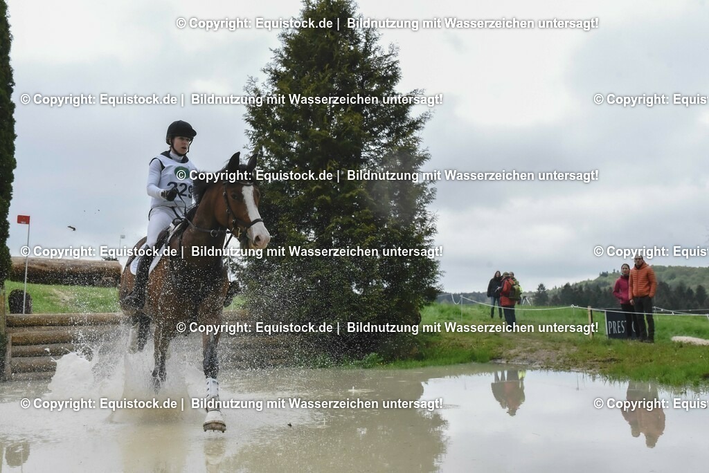 20230513_CCI2_Section2_Gelände_0457 | equistock