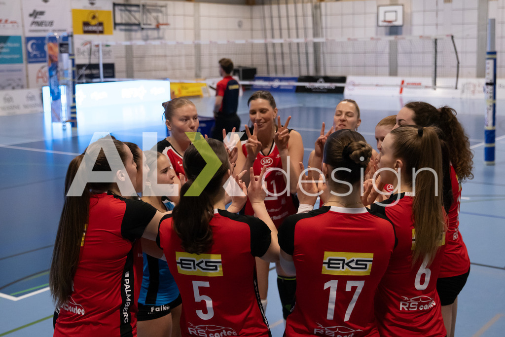 Volleyball I Frauen I Saison 2025-2026 I Volleyball NLA | Women I 1/4 Finals I  BIWI VFM - VC Kanti Schaffhausen I 01.03.2026 | VC Kanti Schaffhausen Spielerinnenkreis - Realisiert mit Pictrs.com