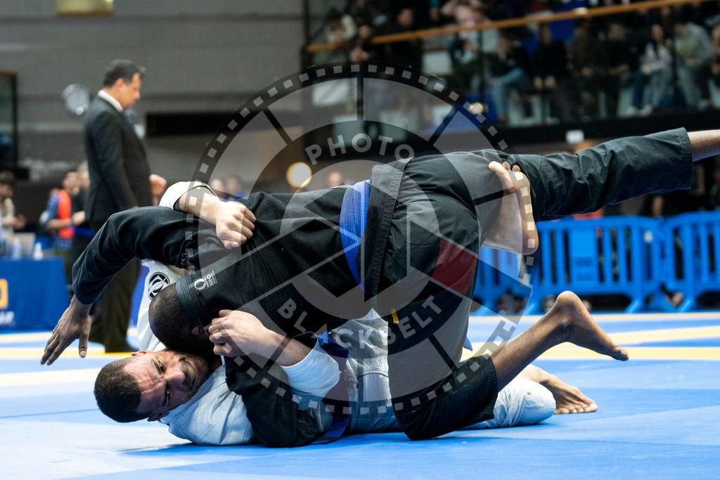 20240121PBB5795 | Fighters compete during the second day of the IBJJF European Championship in Paris, France, on January 21, 2024.