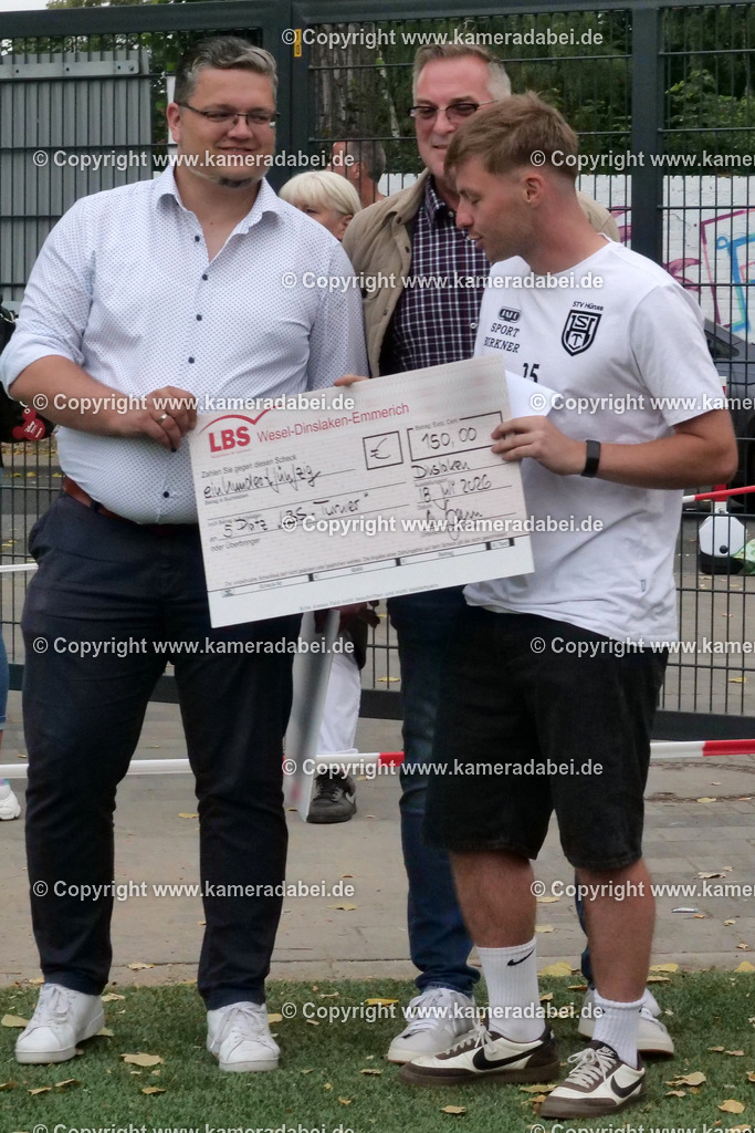 Fußball : LBS - Turnier am 18.07.2026 in Dinslaken | Fußball : LBS - Turnier am 18.07.2026 in Dinslaken ausgerichtet vom RWS Lohberg. Teilnehmende Mannschaften : RWS Lohberg, SV 08/29 Friedrichsfeld,Sus 09 Dinslaken,TV Voerde,STV Hünxe,SGP Oberlohberg,TV Jahn Hiesfeld und Rheinland Hamborn. - Realisiert mit Pictrs.com