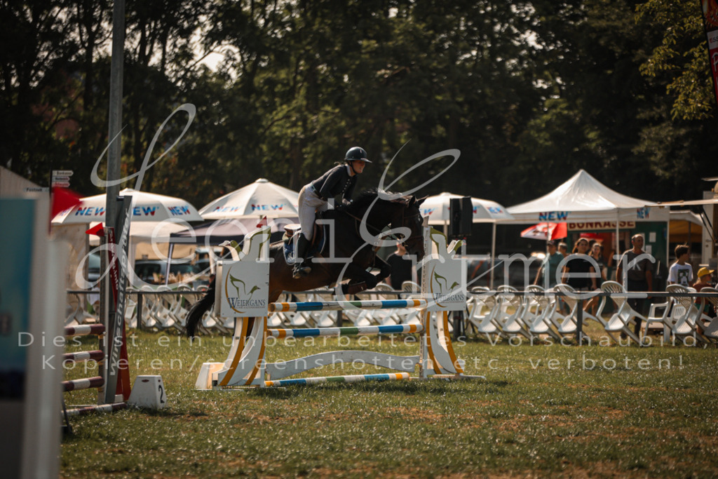 13.FrPfA00139 | Leoni Ertmer Photography - Realisiert mit Pictrs.com