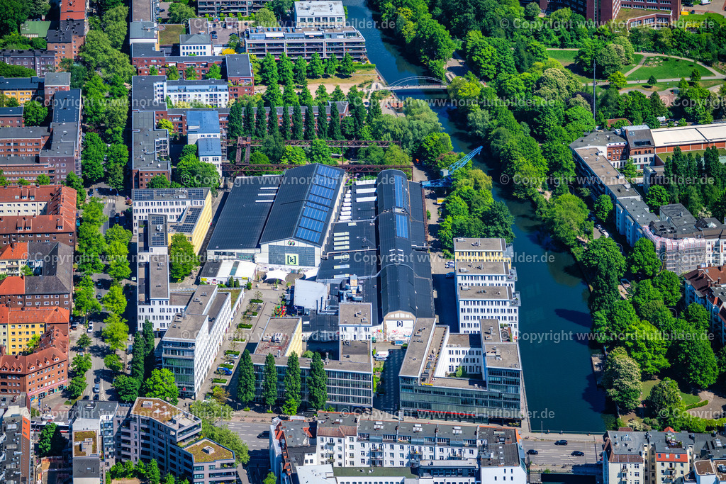 Hamburg_Winterhude_Kampnagel_Fabrik_Versanstaltungshalle_ELS_7066090525 | HAMBURG 09.05.2025 Mehrzweck Veranstaltungshalle und Gebäude " Kampnagel " an der Straße Glindweg in Hamburg, Deutschland. // Multipurpose event hall and building" Kampnagel " on street Glindweg in Hamburg, Germany. Foto: Martin Elsen