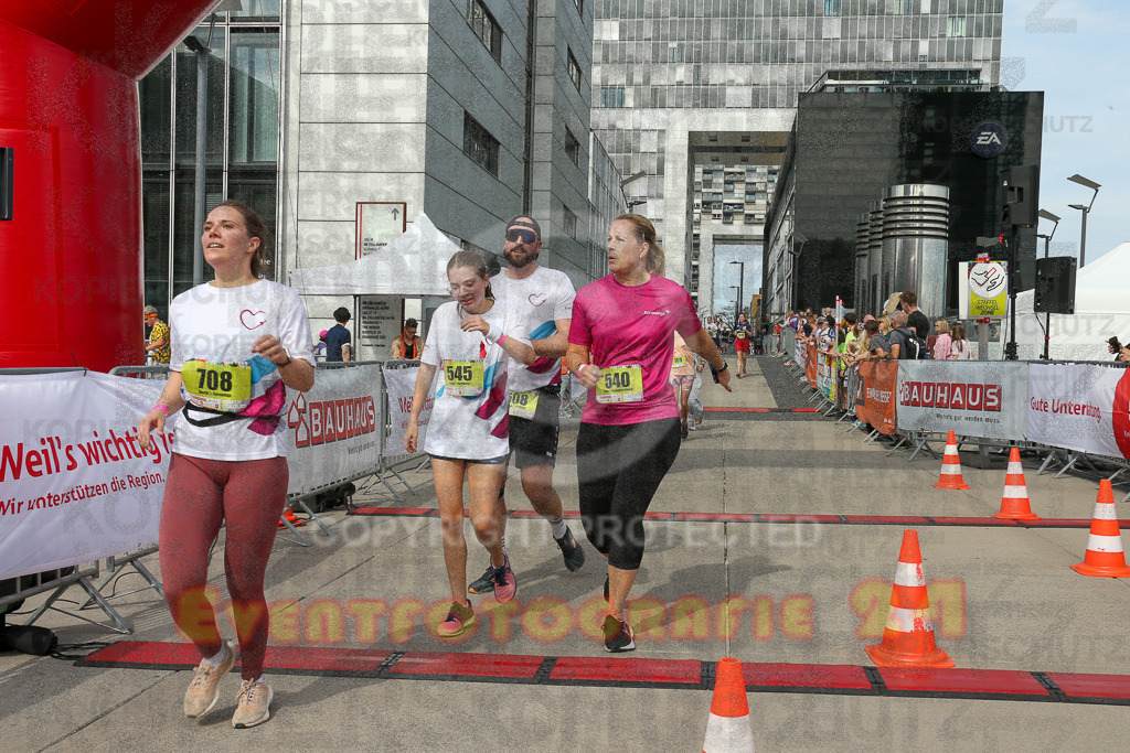 250920_1334_EX1_5578 | Sportfotografie im Rhein-Sieg Kreis, Köln, Bonn, NRW, Rheinland Pfalz, Hessen, etc. Unser Tätigkeitsfeld umfasst den Laufsport vom Volkslauf über den Marathon, Duathlon, Triathon bis zum Ultralauf wie Kölnpfad Ultra oder Schindertrail.