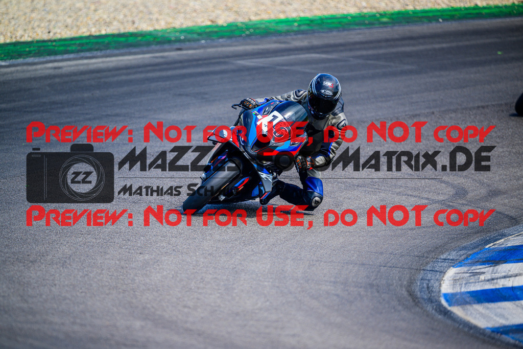 MaZZes_Fotomatrix_20250816_6007705_2307 | WEISS