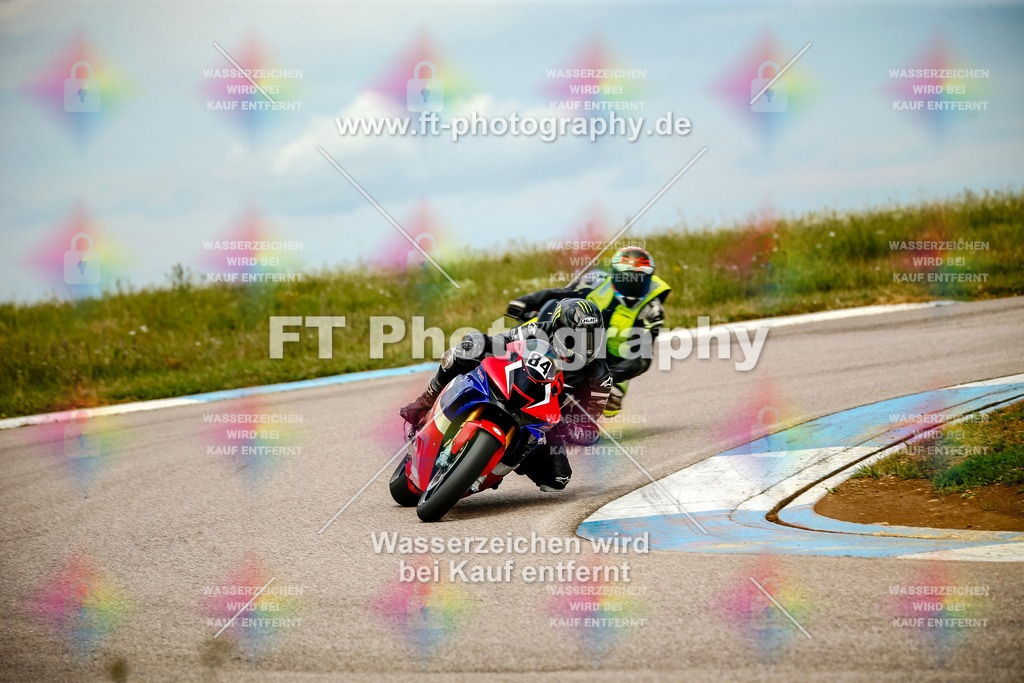 Chambley Juli-2777 | Hier findet Ihr Bilder von Touristenfahrten auf der Nürburgring Nordschleife oder von anderen Veranstaltungen die ich besucht habe. Viel Spass beim Durch Schauen 