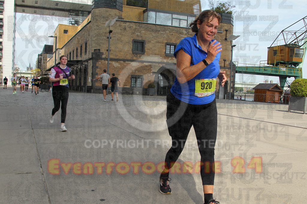 250920_1337_EV4_6267 | Sportfotografie im Rhein-Sieg Kreis, Köln, Bonn, NRW, Rheinland Pfalz, Hessen, etc. Unser Tätigkeitsfeld umfasst den Laufsport vom Volkslauf über den Marathon, Duathlon, Triathon bis zum Ultralauf wie Kölnpfad Ultra oder Schindertrail.