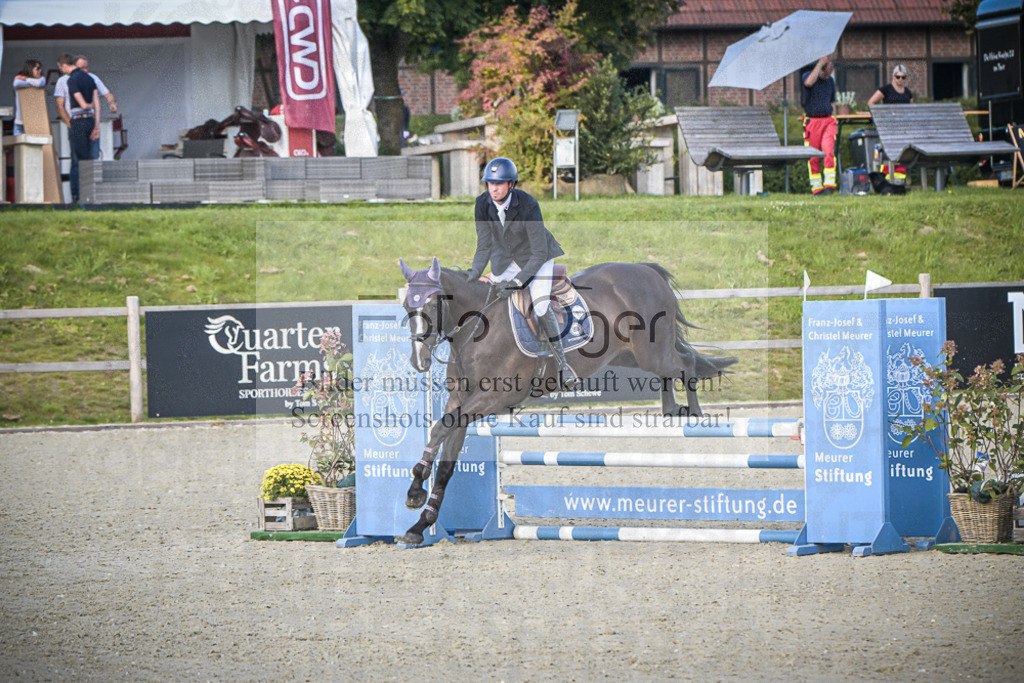 DOS_7939 | Entdecke hochwertige Reitturnierfotos von Foto Oger. Professionell, emotional und authentisch – jetzt Lieblingsmomente im Shop bestellen.Deutschlandweite Turnierfotografie. - Realisiert mit Pictrs.com
