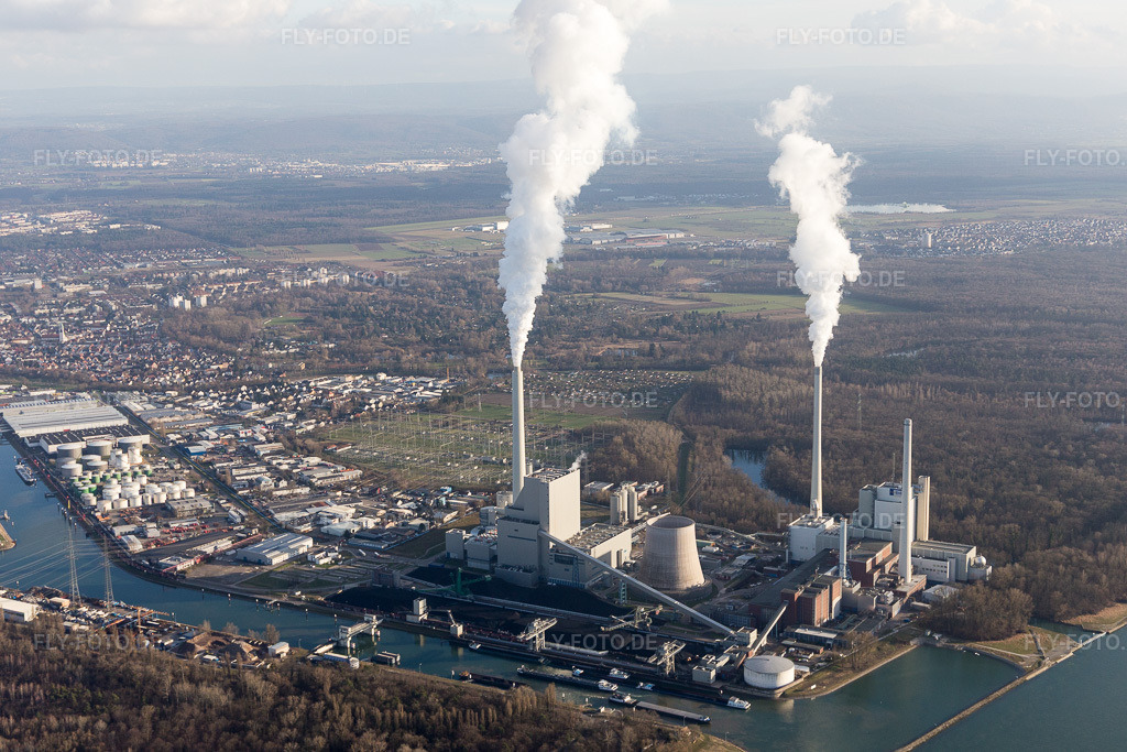 Luftbild: Karlsruhe-Rheinhafen im Ortsteil Daxlanden in Karlsruhe im Bundesland Baden-Württemberg in Deutschland. Foto: IMG_104817.jpg vom 16.02.2018 durch Werner Riehm/FLY-FOTO.de