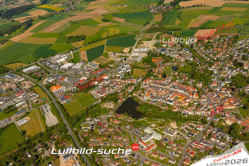 Das Luftbild zeigt :  Kemnath - Die Luftaufnahme wurde 2024 vom UL-Flugzeug aus erstellt ( keine Drohne ) - Hochauflösende Luftaufnahme - Für grossformatige Ausdrucke geeignet. Die Geschenkidee !Mit Lizenz und Bildrechte bestellbar