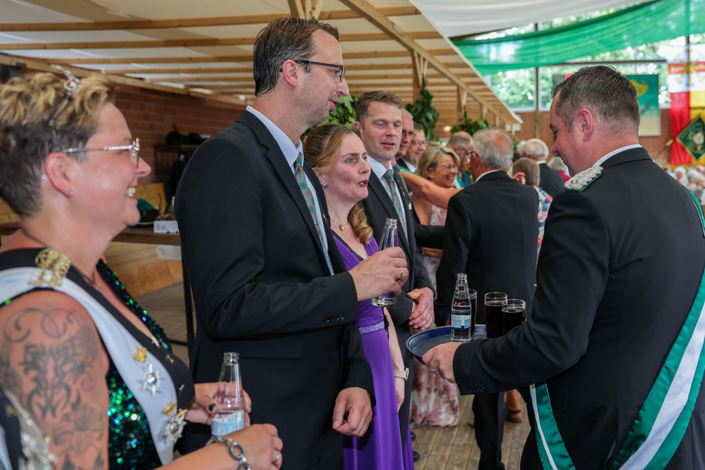 top-top.de-250704-015 | Foto, Video, Fotografie, Videografie, Fotobox, DJ, Discjockey, Musik, Musikbox, Veranstaltung, Photobooth, Amazon, Ebay, Buchtipp, Bestseller, Autor, Verlag, Buch, Wesel, Hamminkeln, NRW, Dinslaken, Rees, Drohne, Hochzeit, Party, Fotobox, Wesel, Fotograf