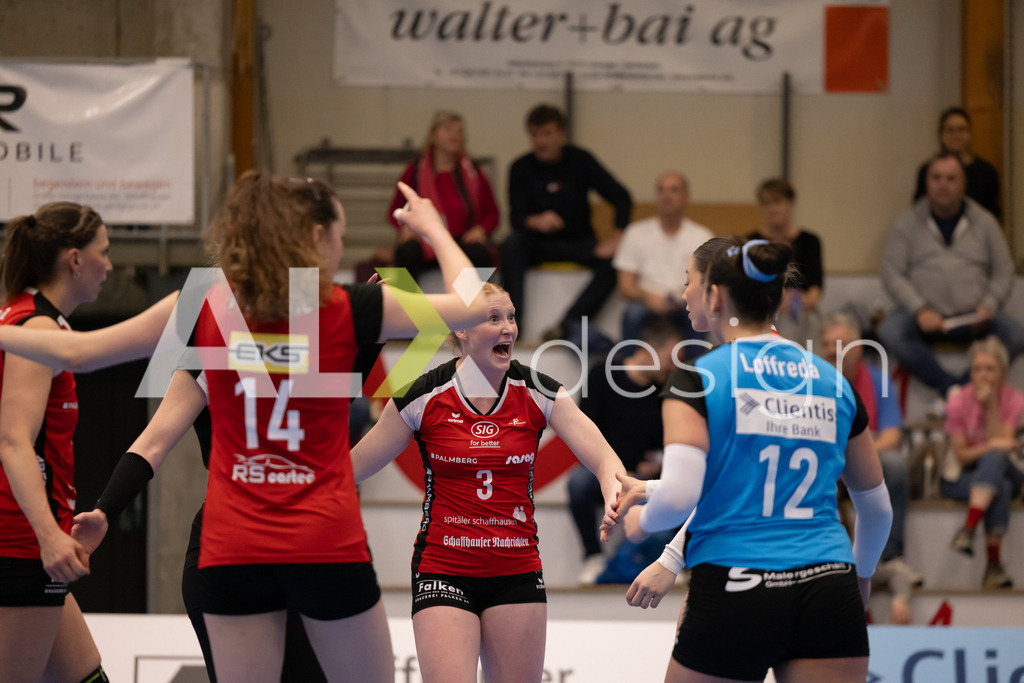Volleyball I Frauen I Saison 2025-2026 I Volleyball NLA | Women I 1/2 Finals I  VC Kanti Schaffhausen - Sm'Aesch Pfeffingen I 07.03.2026 | 3 Sydney Cole (USA) (VC Kanti Schaffhausen) – Pass / Zuspiel - Realisiert mit Pictrs.com