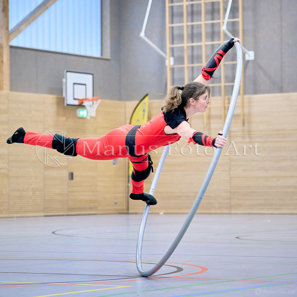 B-DSC08077 | Professionelle Sportfotografie in Hamburg, Schleswig-Holstein und Niedersachsen – spezialisiert auf Rhönrad, Geräteturnen, Leistungsturnen und rhythmische Sportgymnastik. Bundesweite Begleitung von Rhönrad-Events. Jetzt Sport-Fotos - Realisiert mit Pictrs.com