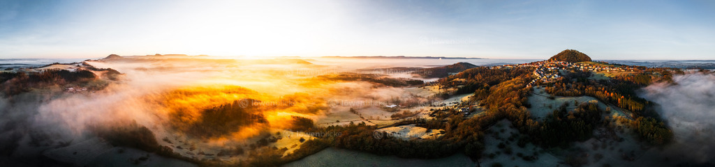 Nebel unterhalb von Hohenstaufen | löwenblicke | shop