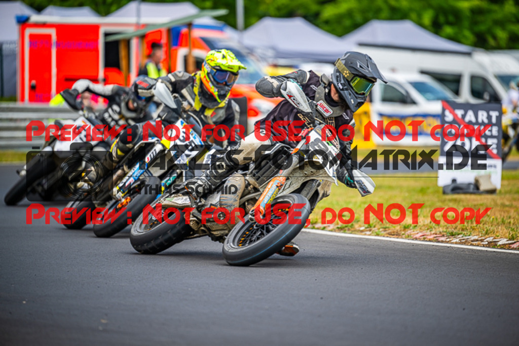 MaZZes_FotoMatrix_230702_1625 | S4