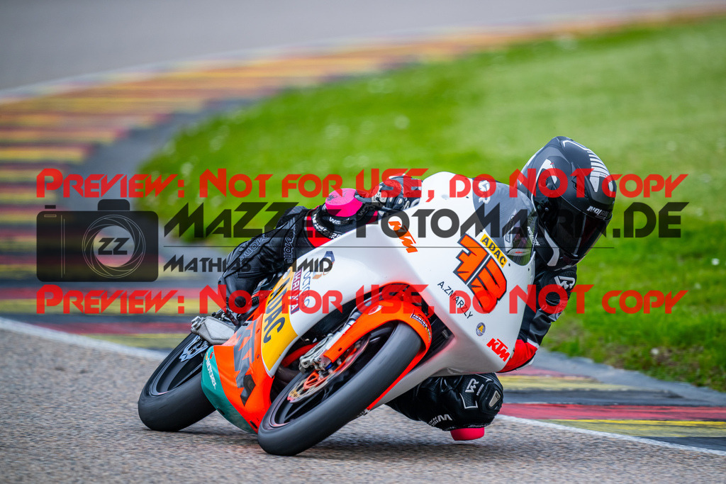 MaZZes_FotoMatrix_240503_6007705_9055 | KTM
