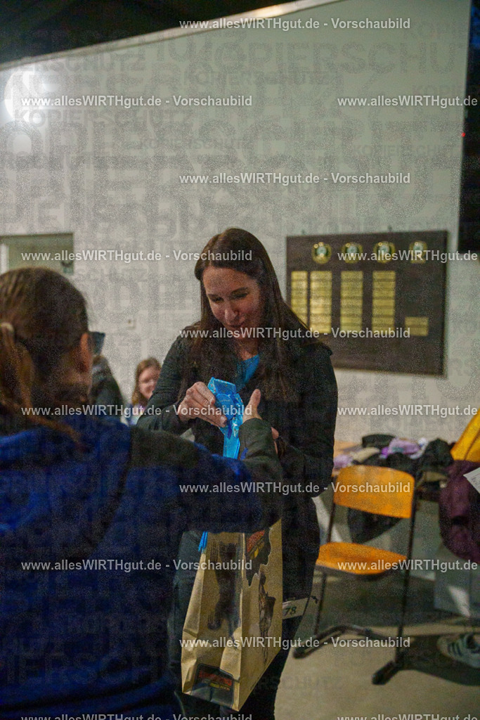 7R504748 | Professionelle Tierfotografie in Mönchengladbach von Daniel Wirth (allesWIRTHgut). Liebevolle & natürliche Bilder von Hunden & Katzen für unvergessliche Erinnerungen.