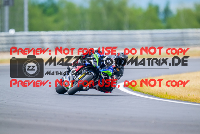 MaZZes_FotoMatrix_220625_0148 | IDM1000