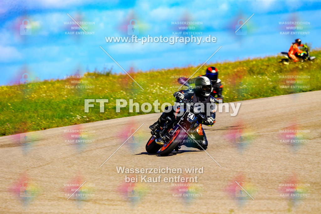 021-5217 | Hier findet Ihr Bilder von Touristenfahrten auf der Nürburgring Nordschleife oder von anderen Veranstaltungen die ich besucht habe. Viel Spass beim Durch Schauen 