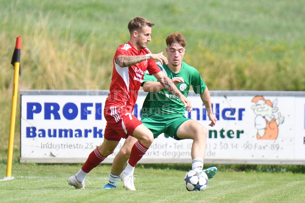Totopokalspiel TSV Seebach : Fortuna Regensburg | Jonas Brunner  (TSV Seebach #7) - Realisiert mit Pictrs.com