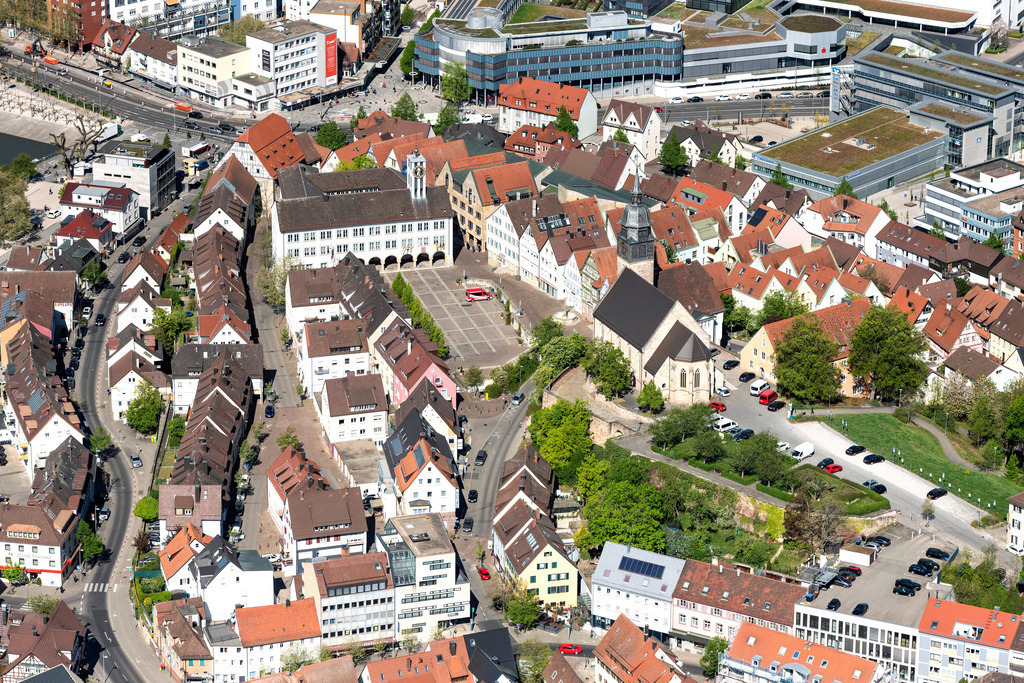 dr__0051099.jpg | BöBLINGEN 22.04.2020 Stadtansicht des Innenstadtbereiches mit Marktplatz und Stadtverwaltung in Böblingen im Bundesland Baden-Württemberg, Deutschland. // City view on down town with Marktplatz and Stadtverwaltung in Boeblingen in the state Baden-Wuerttemberg, Germany. Foto: Daniel Reiter