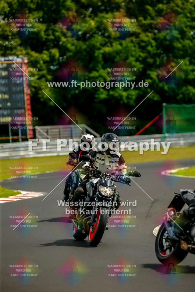 VBK-4933 | Hier findet Ihr Bilder von Touristenfahrten auf der Nürburgring Nordschleife oder von anderen Veranstaltungen die ich besucht habe. Viel Spass beim Durch Schauen 