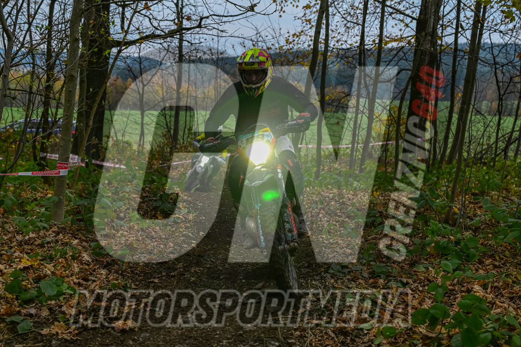 NZ8_8121 | grenznic640