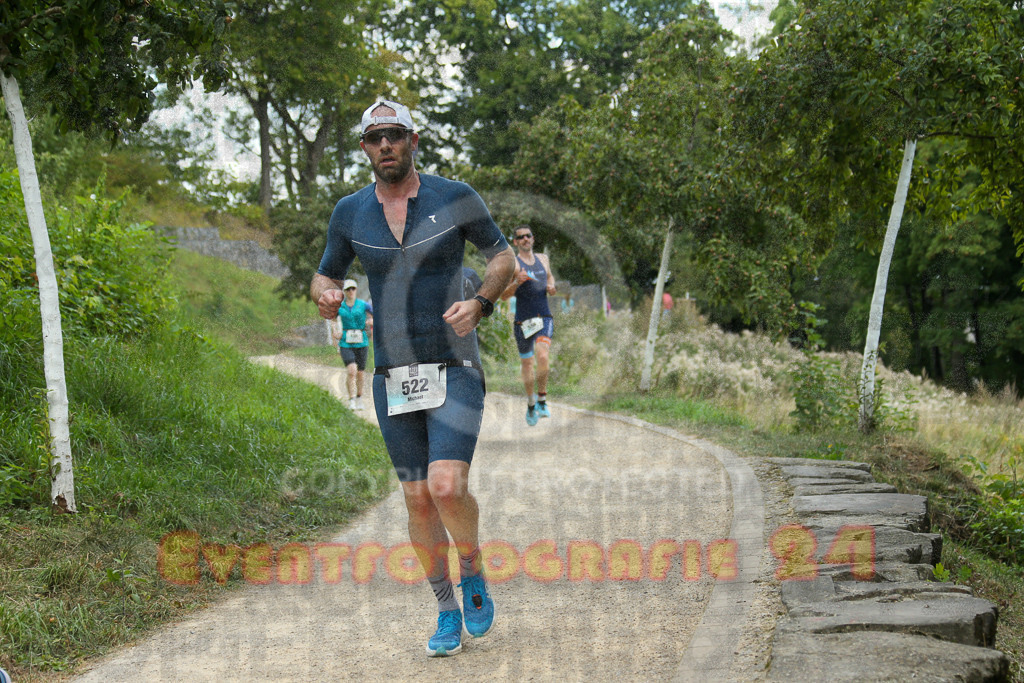 250824_1403_EX1_4810 | Sportfotografie im Rhein-Sieg Kreis, Köln, Bonn, NRW, Rheinland Pfalz, Hessen, etc. Unser Tätigkeitsfeld umfasst den Laufsport vom Volkslauf über den Marathon, Duathlon, Triathon bis zum Ultralauf wie Kölnpfad Ultra oder Schindertrail.