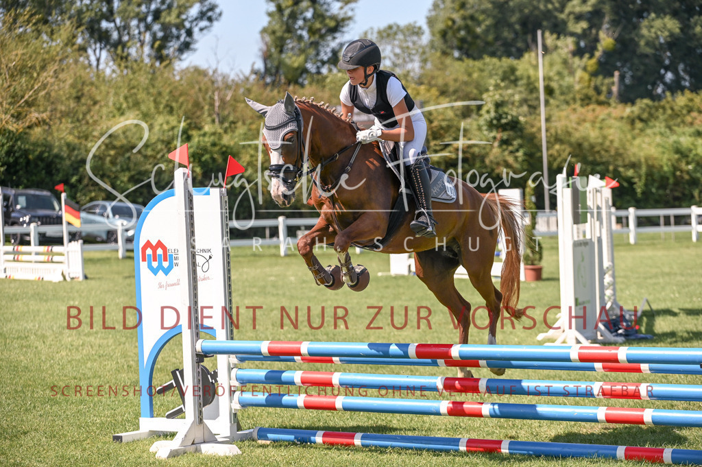 Schugtsche-Düren.2024.04-Stilspringprf.E-83 | Schugtsche Fotografie - Realisiert mit Pictrs.com