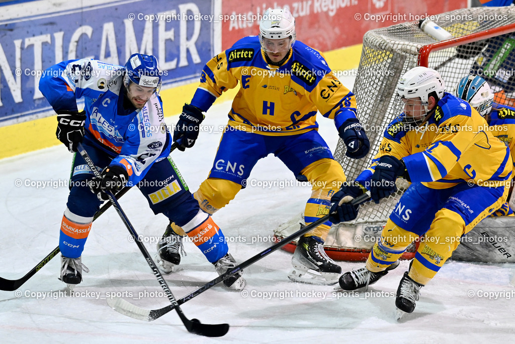 ESC SPARKASSE STEINDORF vs. EHC Althofen | #18 Isopp Maximilian Oliver EHC Althofen, #57 Wilfan Franz ESC Steindorf, #92 Jagarinec Jakob Lukas EHC Althofen, ESC SPARKASSE STEINDORF vs. EHC Althofen, ESC SPARKASSE STEINDORF vs. EHC Althofen am 06.03.2026 in Steindorf (Ossiachersee Halle), Austria, (Photo by Bernd Stefan)