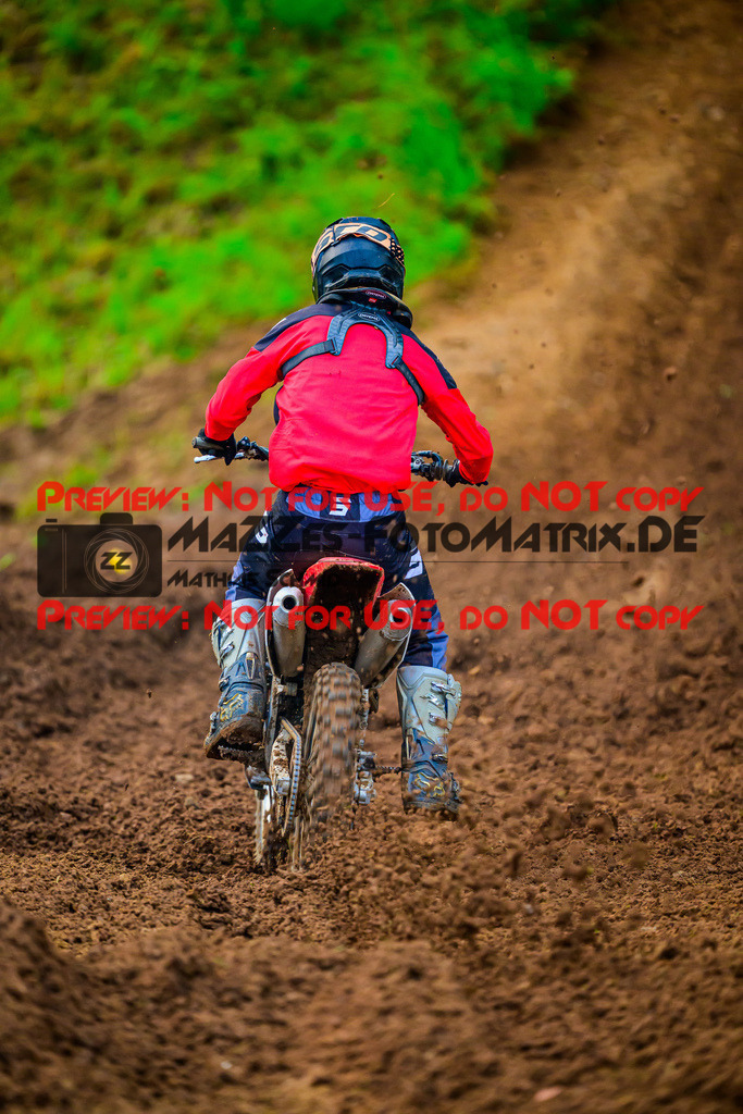 MaZZes_Fotomatrix_20250614_6007705_6807 | MX1