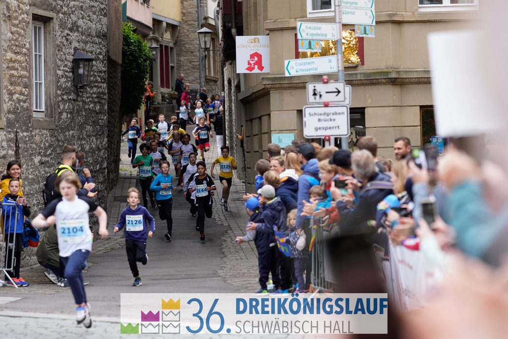 AOK Junior Cup 400m | 3Königslauf 2022 AOK Junior Cup 400m - Realisiert mit Pictrs.com