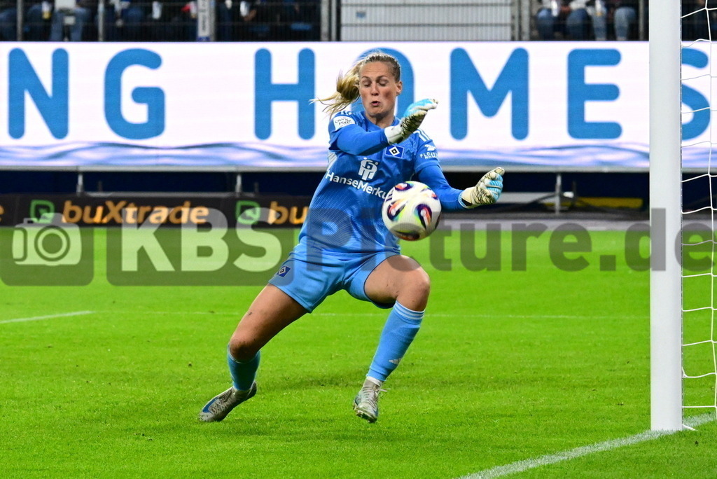 KBS Picture_HSV-Hoffenheim_Frauen_031 | Schuldt Inga (HSV Frauen) ,Sportplatz :  Volksparkstadion, - Realisiert mit Pictrs.com
