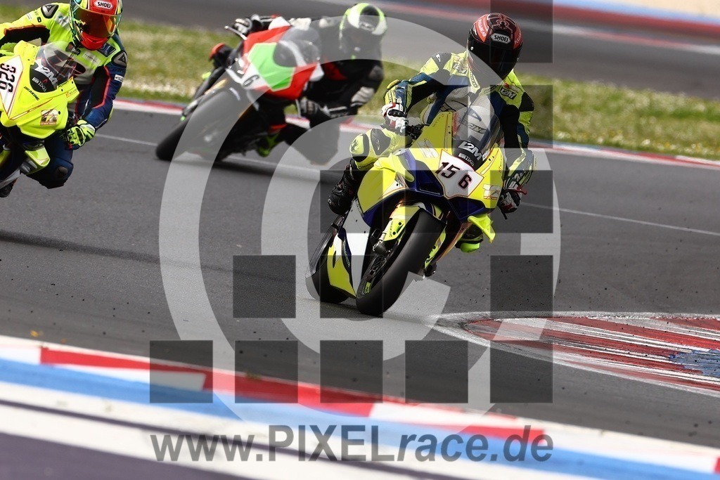 0156-20240329_01522 | Schöne Erinnerungen an spannende Momente - das festzuhalten ist unser Job. PIXELrace.de ist seit 2003 auf den Rennstrecken Europas unterwegs um die Action draußen beim Fahren und die wunderbare Stimmung imm Fahrerlager für euch einzufangen.