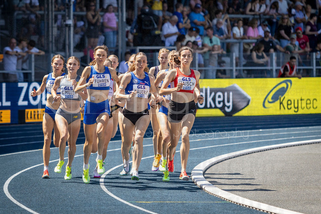 Deutsche Leichtathletik-Meisterschaften; Bochum-Wattenscheid, 25.07.2026 | Katja Bäuerle (VfL Sindelfingen) und Carolin Führen (LAV Stadtwerke Tübingen) im 1500m Vorlauf; Deutsche Leichtathletik-Meisterschaften am 25.07.2026 im Lorheide-Stadion, Bochum-Wattenscheid (Nordrhein-Westfalen).