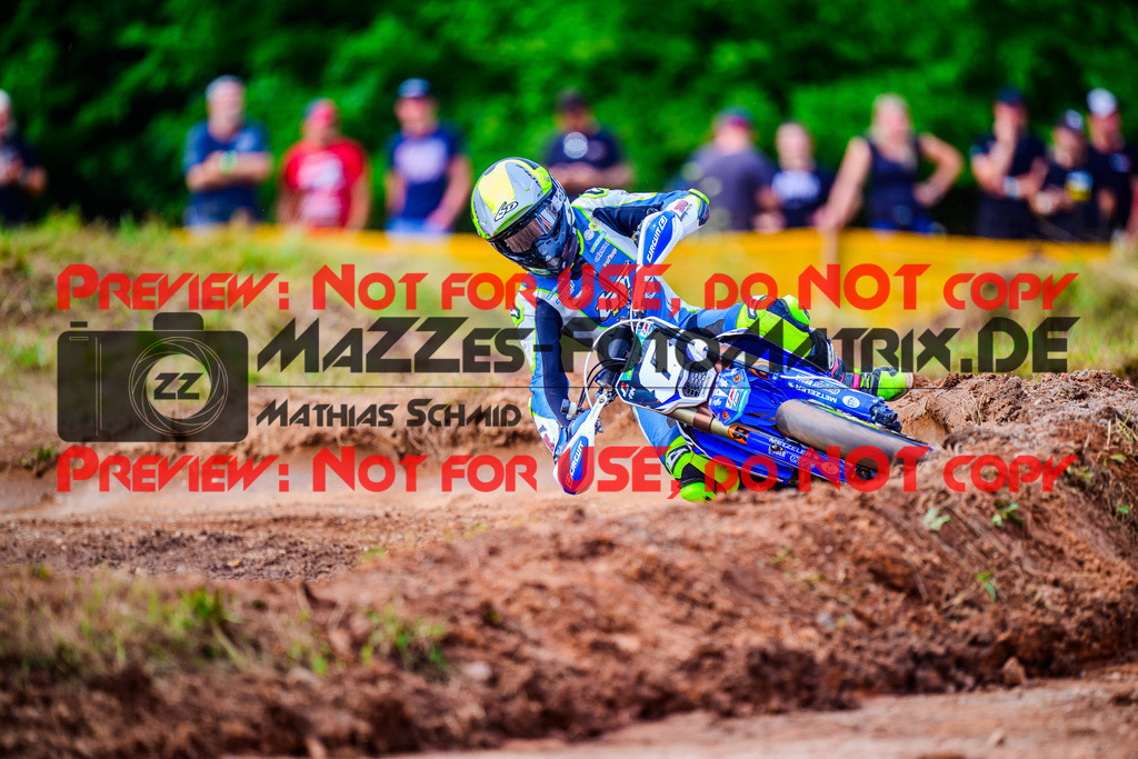 MaZZes_FotoMatrix_240818_6007705_0008 | S1