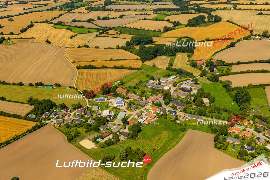Schöne Luftaufnahme als Geschenk in Guttau Grömitz - Die Luftbildaufnahme wurde 2025 vom UL-Flugzeug heraus erstellt ( keine Drohne ) - Hochauflösende Luftaufnahme -Nicht vergleichbar mit Google Maps oder Satelittenbilder- Die Geschenkidee !Mit Lizenz und Bildrechte bestellbar