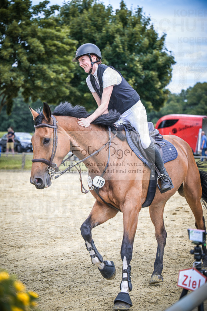 DOS_3007 | Entdecke hochwertige Reitturnierfotos von Foto Oger. Professionell, emotional und authentisch – jetzt Lieblingsmomente im Shop bestellen.Deutschlandweite Turnierfotografie. - Realisiert mit Pictrs.com