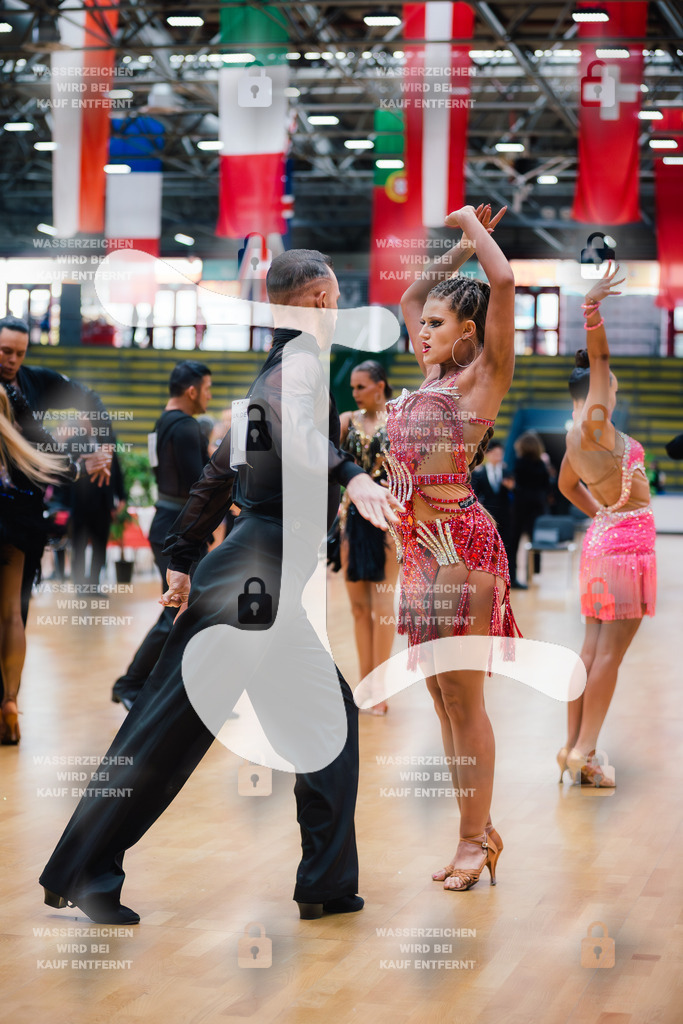 Hessen Tanzt WDSF International Open Latin 37th (54) Jannes Repke _ Daniela Kühl (Blau-Silber Berlin Tanzsportclub)-2025-05-18-3202 | Webshop for digital downloads and prints of dance sport, event & show photographer Julian Link - Realisiert mit Pictrs.com