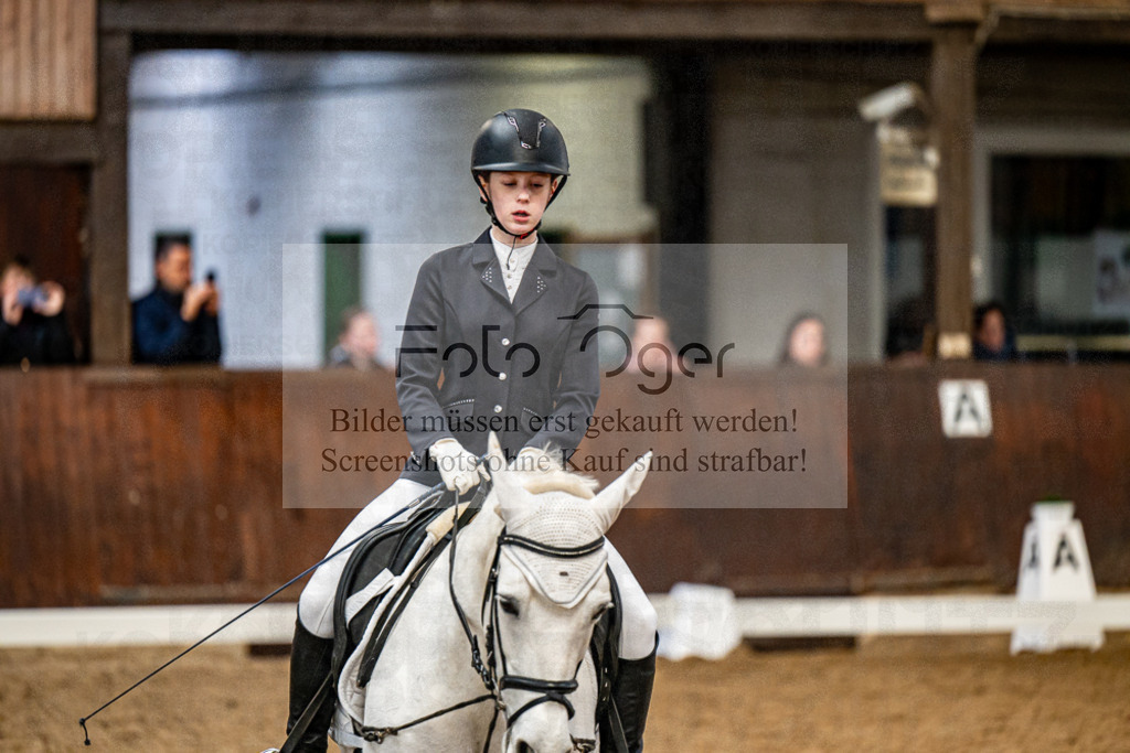 20240310-DOS_1136 | Entdecke hochwertige Reitturnierfotos von Foto Oger. Professionell, emotional und authentisch – jetzt Lieblingsmomente im Shop bestellen.Deutschlandweite Turnierfotografie. - Realisiert mit Pictrs.com