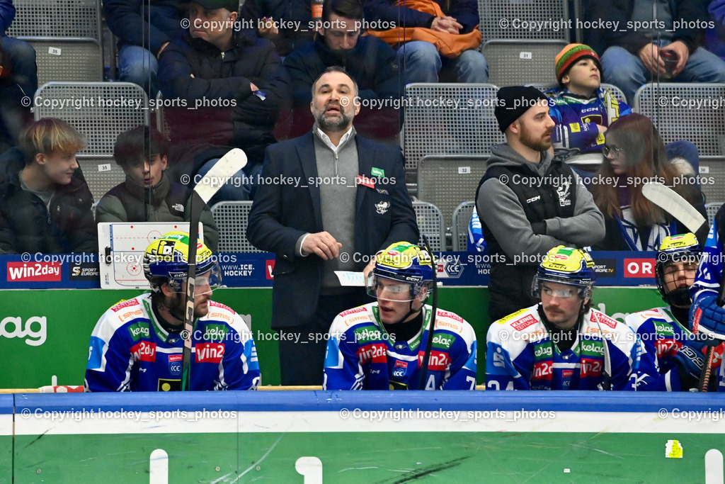 EC IDM WÄRMEPUMPEN VSV vs. Olimpija Ljubljana | Spielerbank EC VSV, Pierre Allard Headcoach EC VSV, EC IDM WÄRMEPUMPEN VSV vs. Olimpija Ljubljana, EC IDM WÄRMEPUMPEN VSV vs. Olimpija Ljubljana am 01.02.2026 in Villach (Stadthalle Villach), Austria, (Photo by Bernd Stefan)
