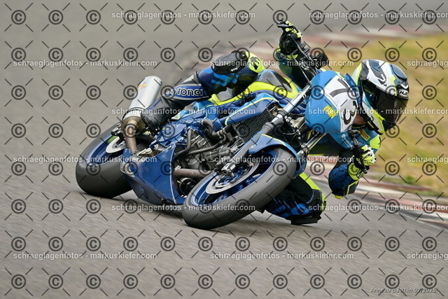 25bt05-1056 | markuskiefer.com - Realisiert mit Pictrs.com
