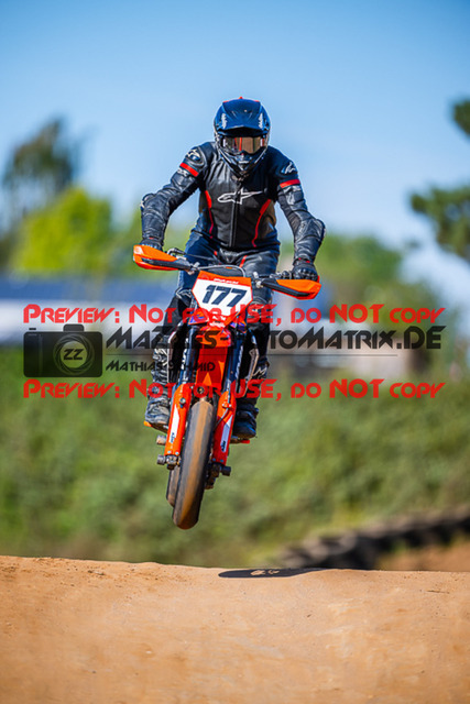 MaZZes_FotoMatrix_230916_1393 | S4