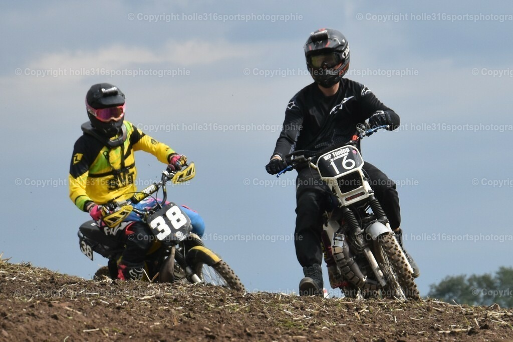 DSC_0041_01 (2) | Sportfotografie , Motorsport, Motoross, Reitsport, Mointainbike, Enduro,
Landschaft , Outdoor, Eventfotografie, Landschaft, Bilder online bestellen - Realisiert mit Pictrs.com