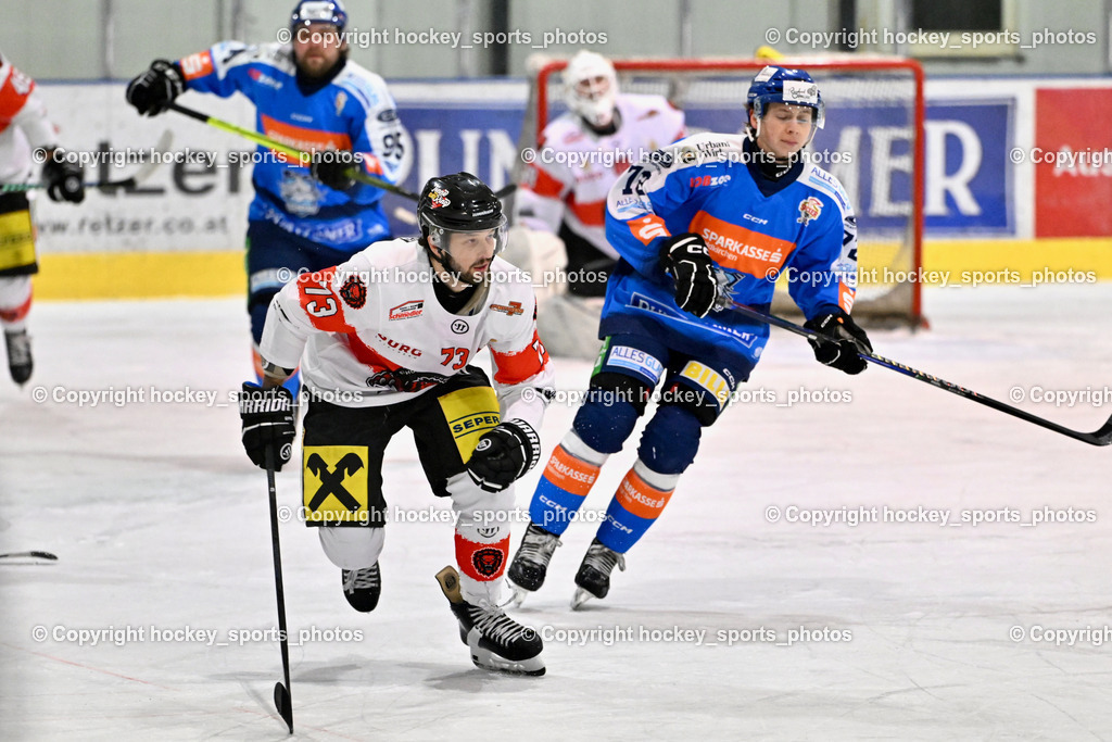 ESC SPARKASSE STEINDORF vs. EV ZELTWEG MURTAL LIONS | #73 Goja Nico EV ZELTWEG MURTAL LIONS, #72 Hobitsch Samuel ESC Steindorf, ESC SPARKASSE STEINDORF vs. EV ZELTWEG MURTAL LIONS, ESC SPARKASSE STEINDORF vs. EV ZELTWEG MURTAL LIONS am 27.12.2025 in Steindorf (Ossiachersee Halle), Austria, (Photo by Bernd Stefan)