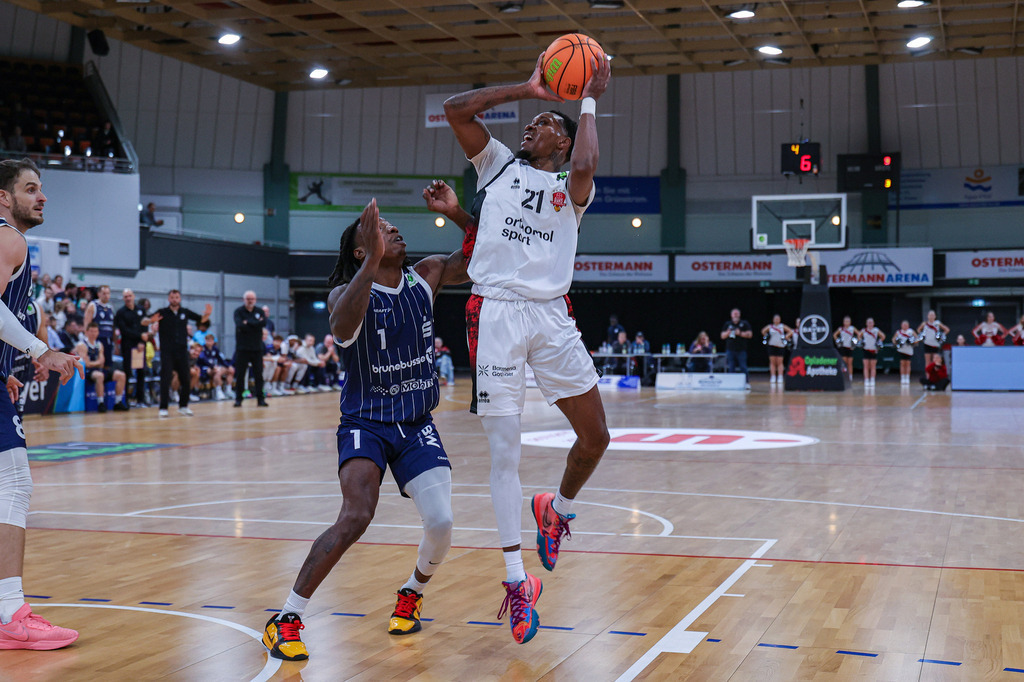 BAYER GIANTS vs VfL Sparkassenstars Bochum-10 | Fotos von Basketballspielen aus dem Raum NRW fotografiert von Gero Mueller-Laschet und Daniel Schaefer - Realisiert mit Pictrs.com